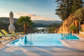 Гостиница Auberge Du Lac  Сен-Марсель-Лез-Анноне